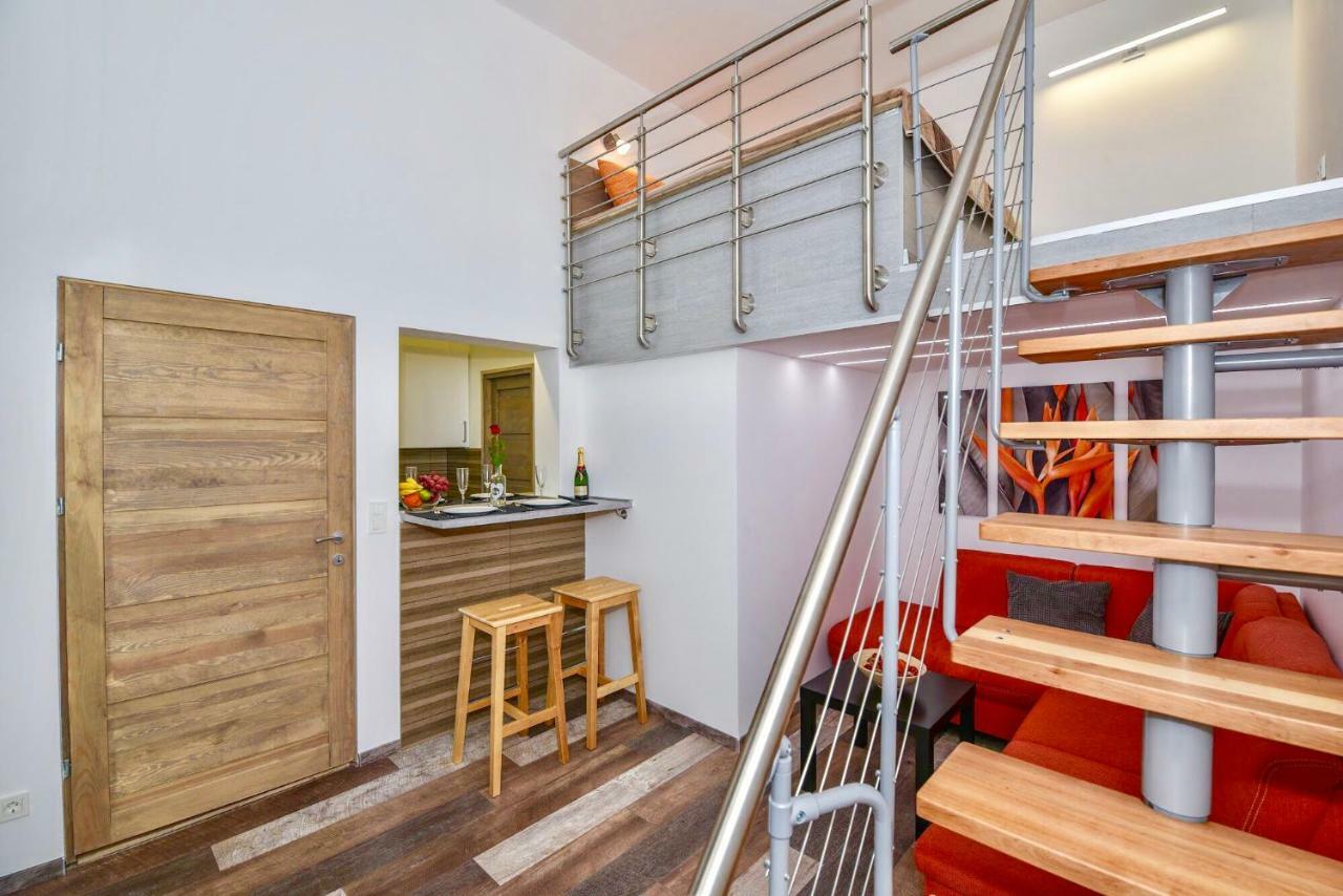 Heart Apartment With Free Private Parking Boedapest Buitenkant foto
